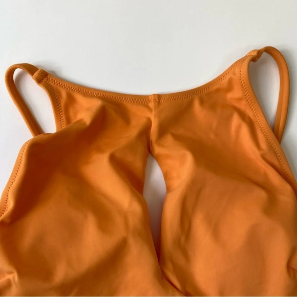 Sz. 32B Target Shade & Shore Bikini Top NWOT (SS1) - Picture 9 of 11